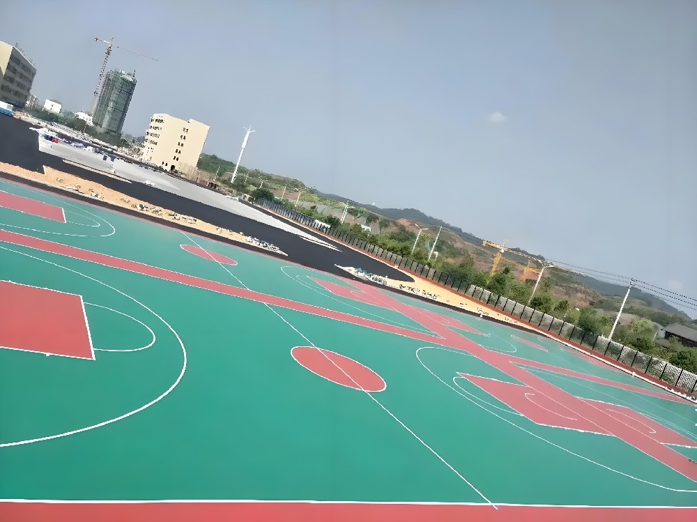 籃球場懸浮国产日皮视频